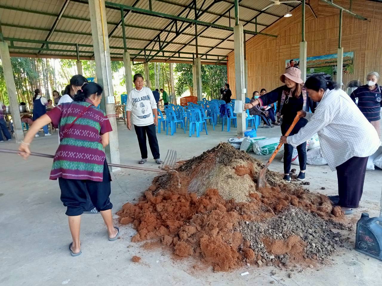 title - ส.ป.ก.อุตรดิตถ์ ดำเนินการจัดฝึกอบรม โครงการพัฒนาเกษตรกรรมยั่งยืน กิจกรรมพัฒนาเกษตรกรรมยั่งยืนในเขตปฏิรูปที่ดิน ปีงบประมาณ พ.ศ. ๒๕๖๙ หลักสูตร “การขยายองค์ความรู้เกษตรกรรมยั่งยืนในเขตปฏิรูปที่ดิน”